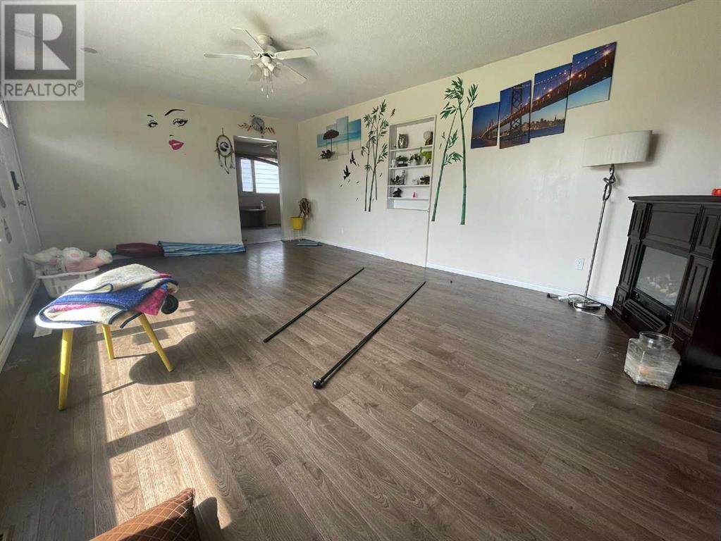 Property Photo: 4522 52 Avenue AB T0A 3A2