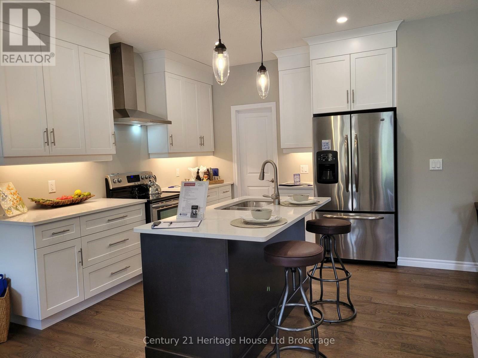 Photo de la propriété: 22 Matheson Crescent ON N0J 1M0