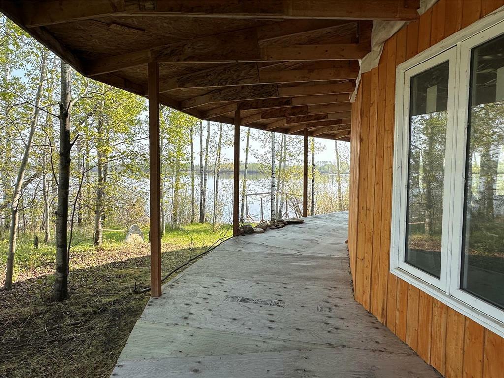 Property Photo: 189 Rainbow Drive MB R0J 1V0