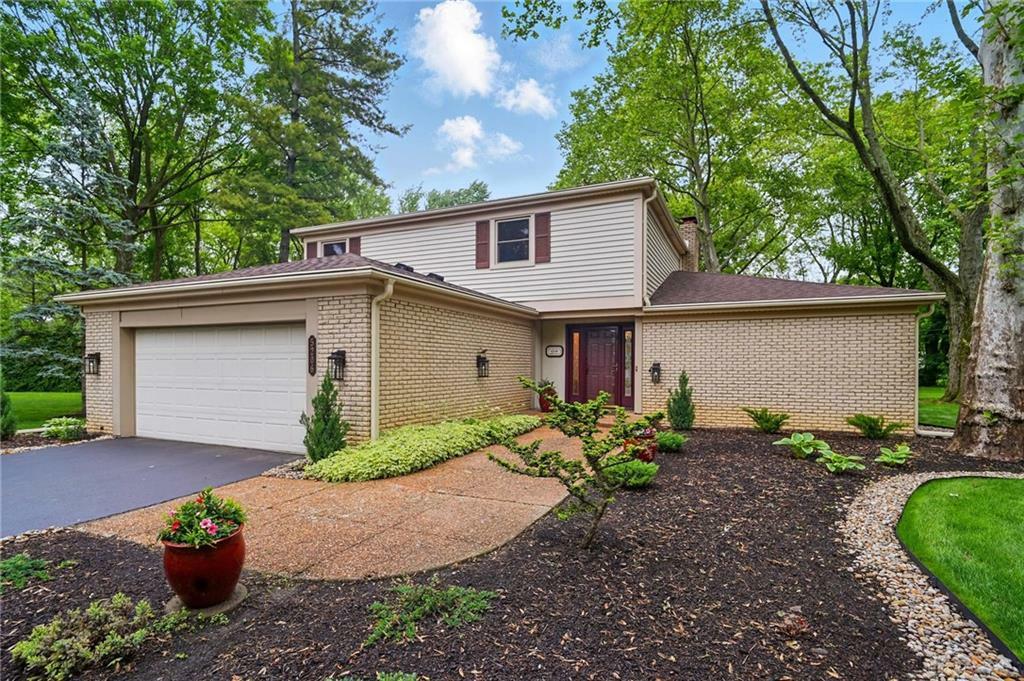 Property Photo: 5206 Beaconwood Court OH 45429