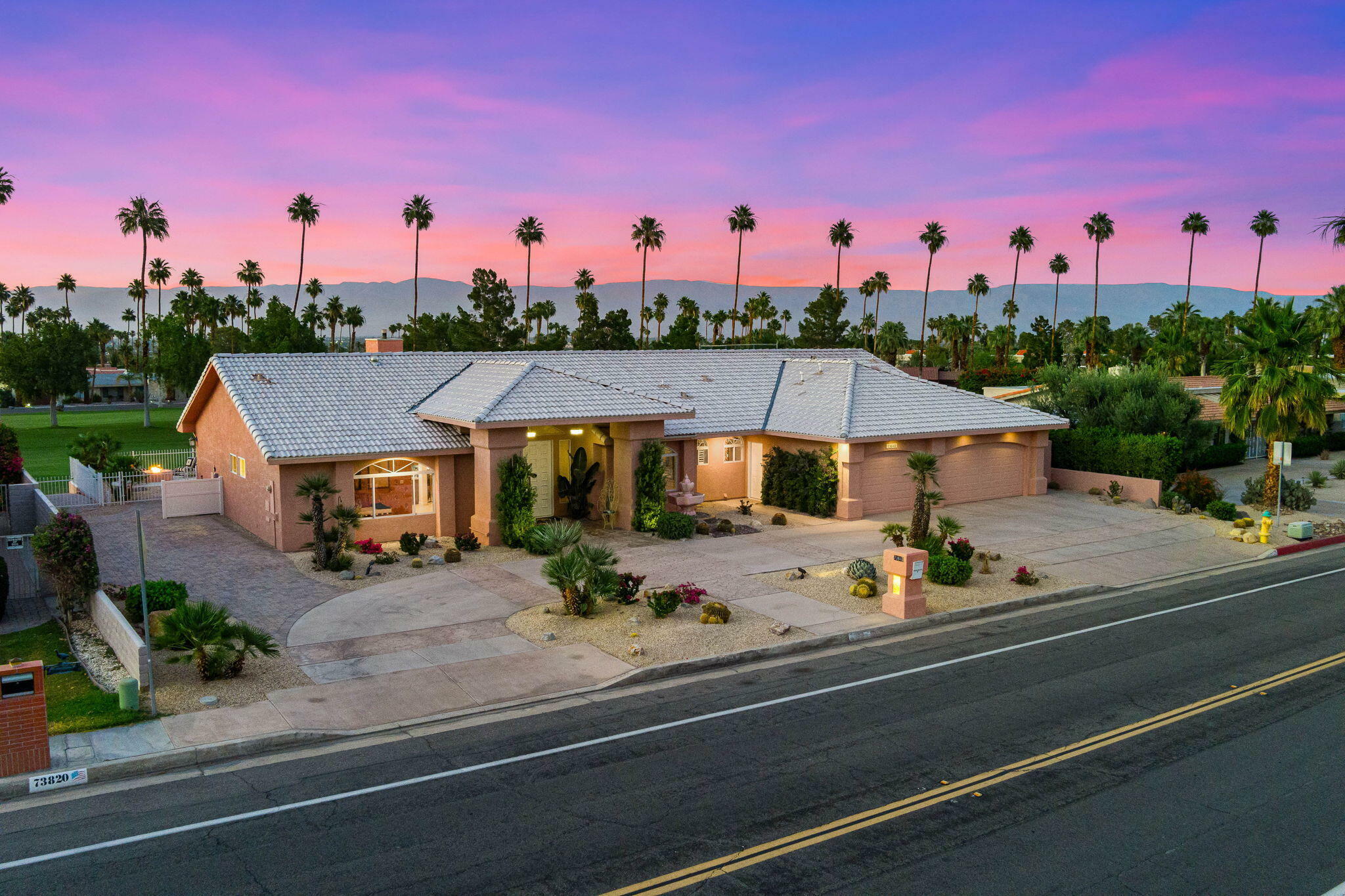Property Photo: 73840 Grapevine Street CA 92260