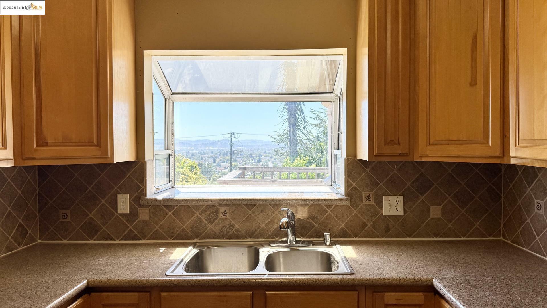 Property Photo: 6084 Monterey Ave CA 94805
