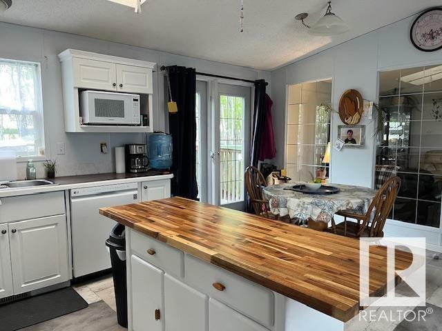 Property Photo: 5005 54 Ave AB T0A 1P0
