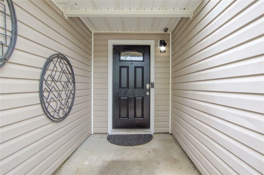 Property Photo: 468 Berkshire Place GA 30213