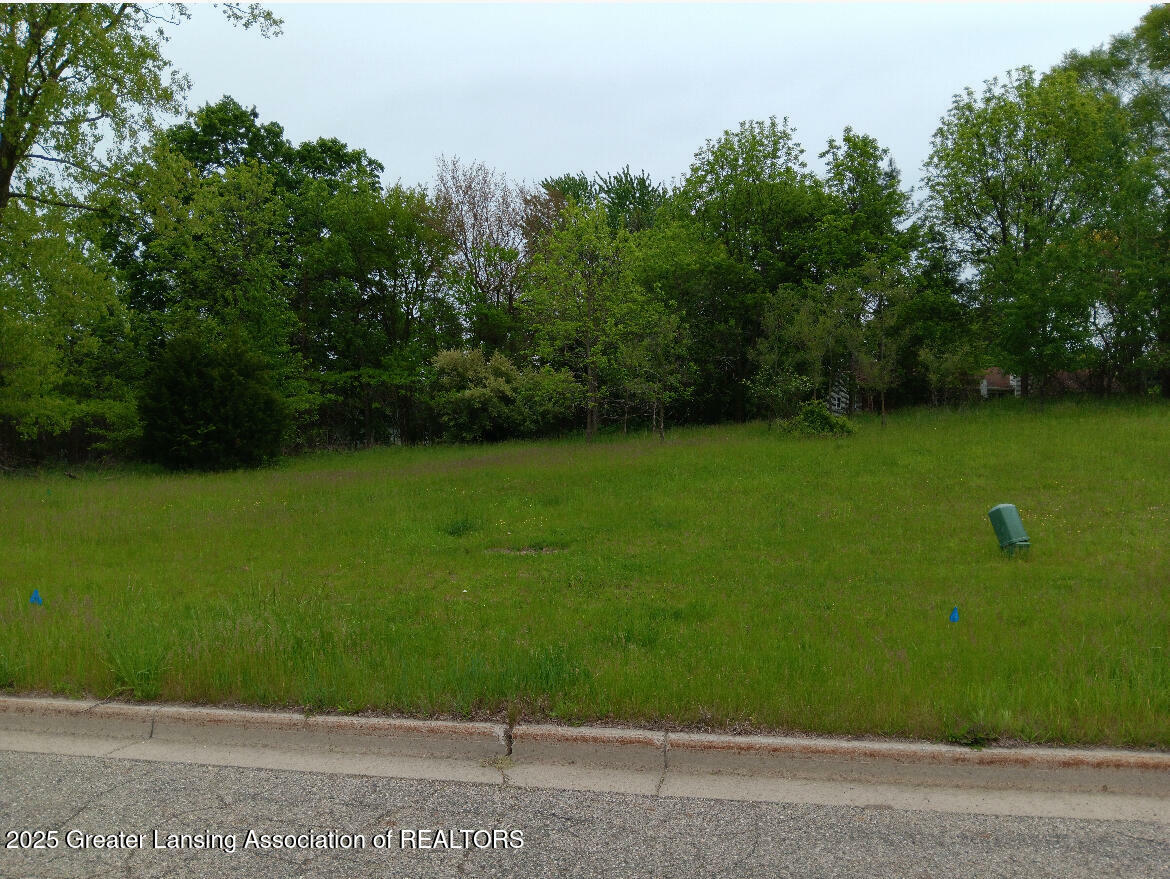 Property Photo: 2712 Galiot Court MI 48911