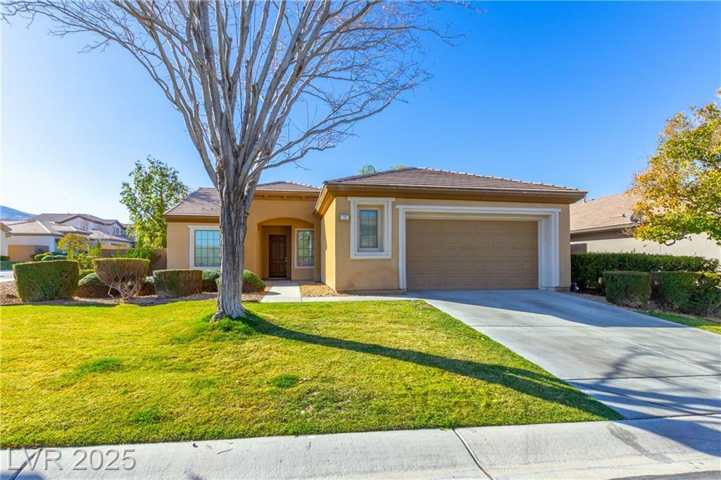 Property Photo: 21 Douglas Grove Road NV 89052