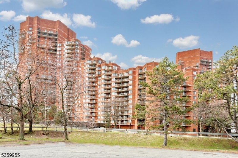 Property Photo: 1608 Harmon Cove Tower 1608 NJ 07094