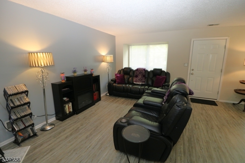 Property Photo: 1620 Breckenridge Dr 20 NJ 08876