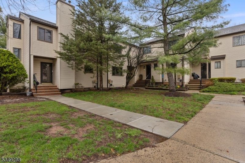 Property Photo: 14 Cedar Ct NJ 08822