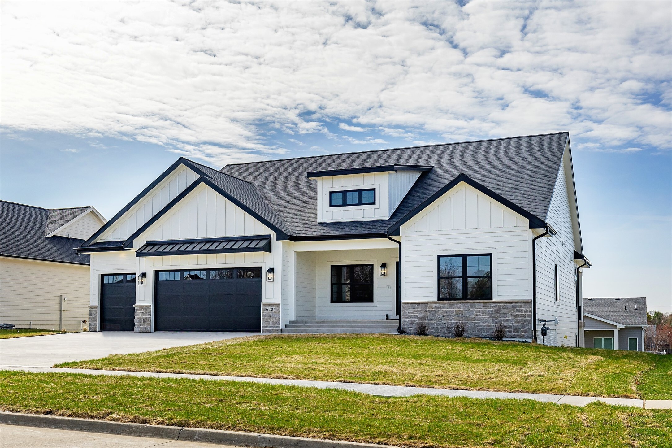 Property Photo: 6204 Aspen Drive IA 50266