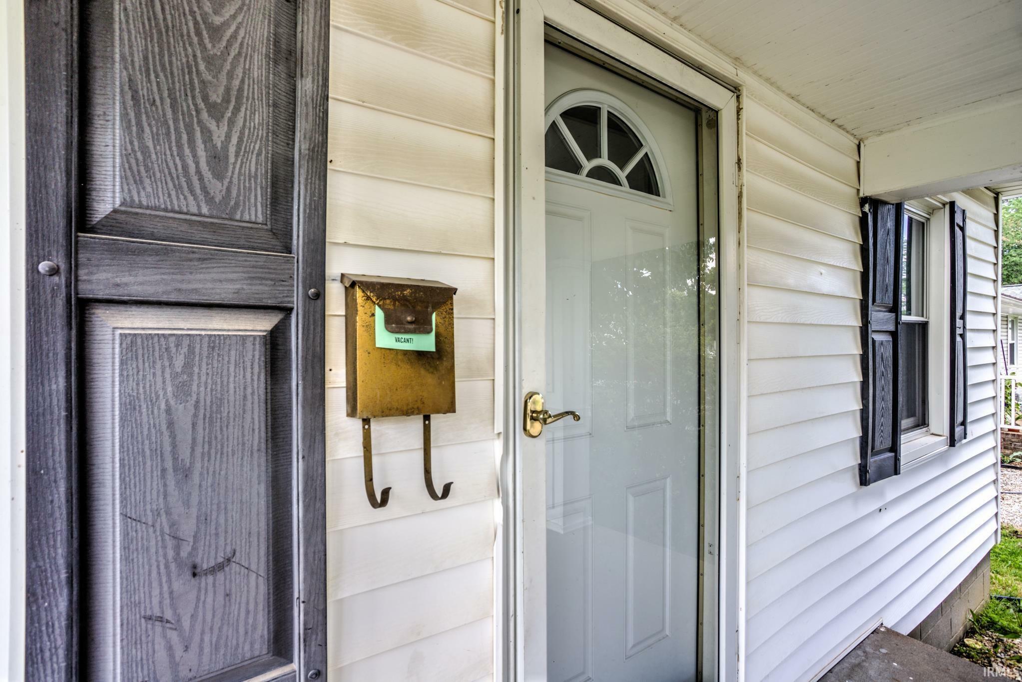 Property Photo: 1521 Monroe Avenue IN 47714