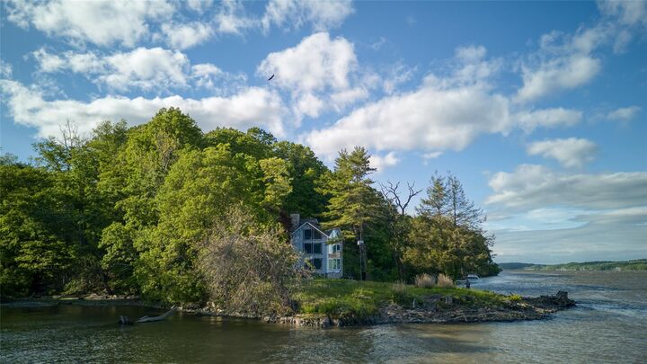 Property Photo:  70 Floyd Ackert Road  NY 12429 