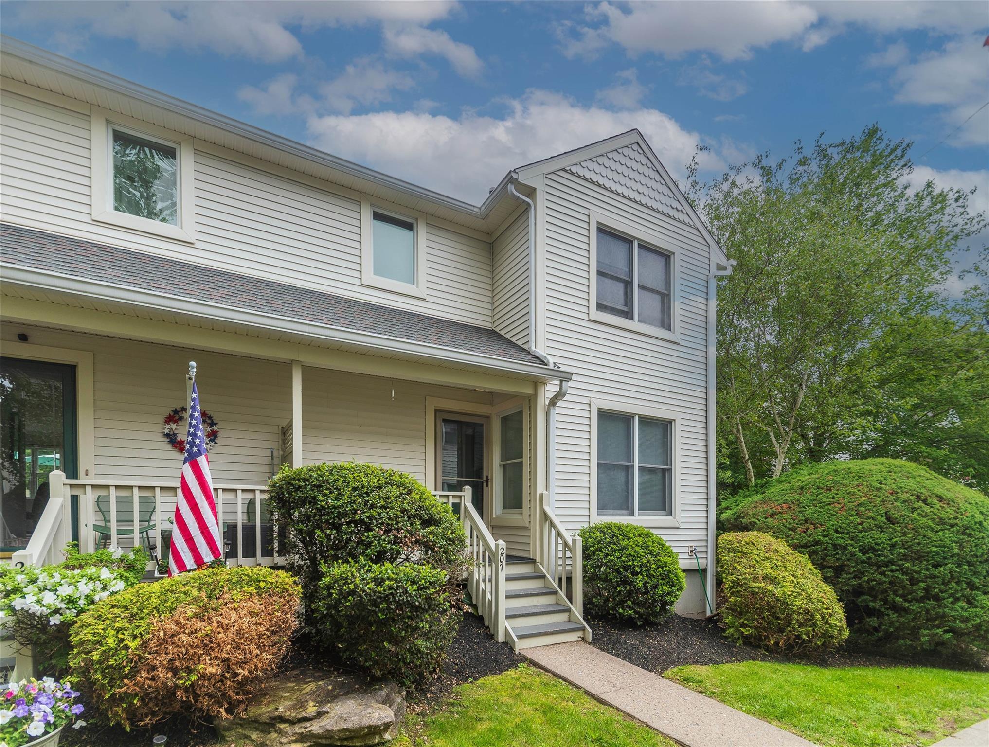 Property Photo:  207 Cornwall Meadows Lane  NY 12563 