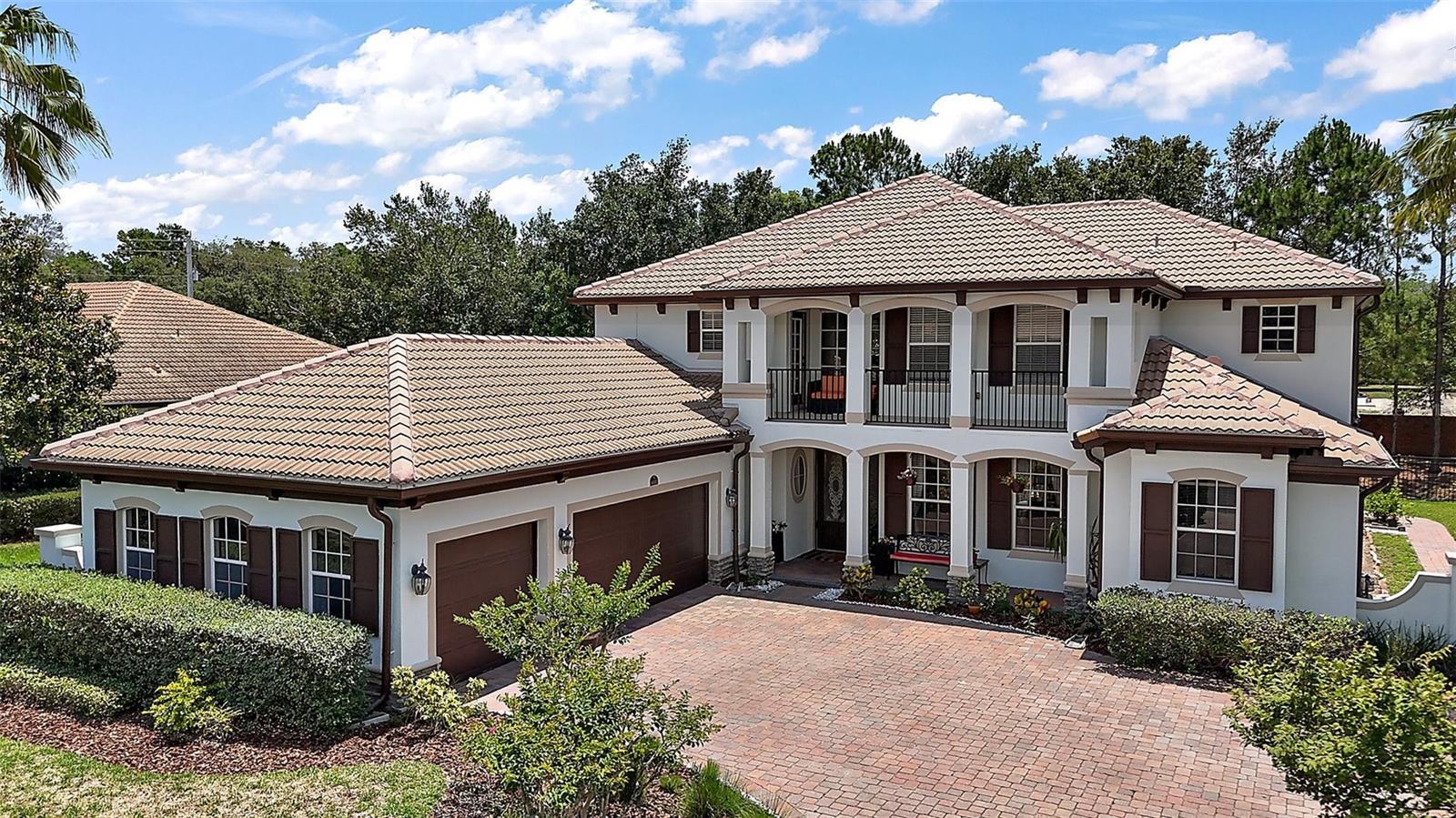 Property Photo: 5683 Bassett Place FL 32771