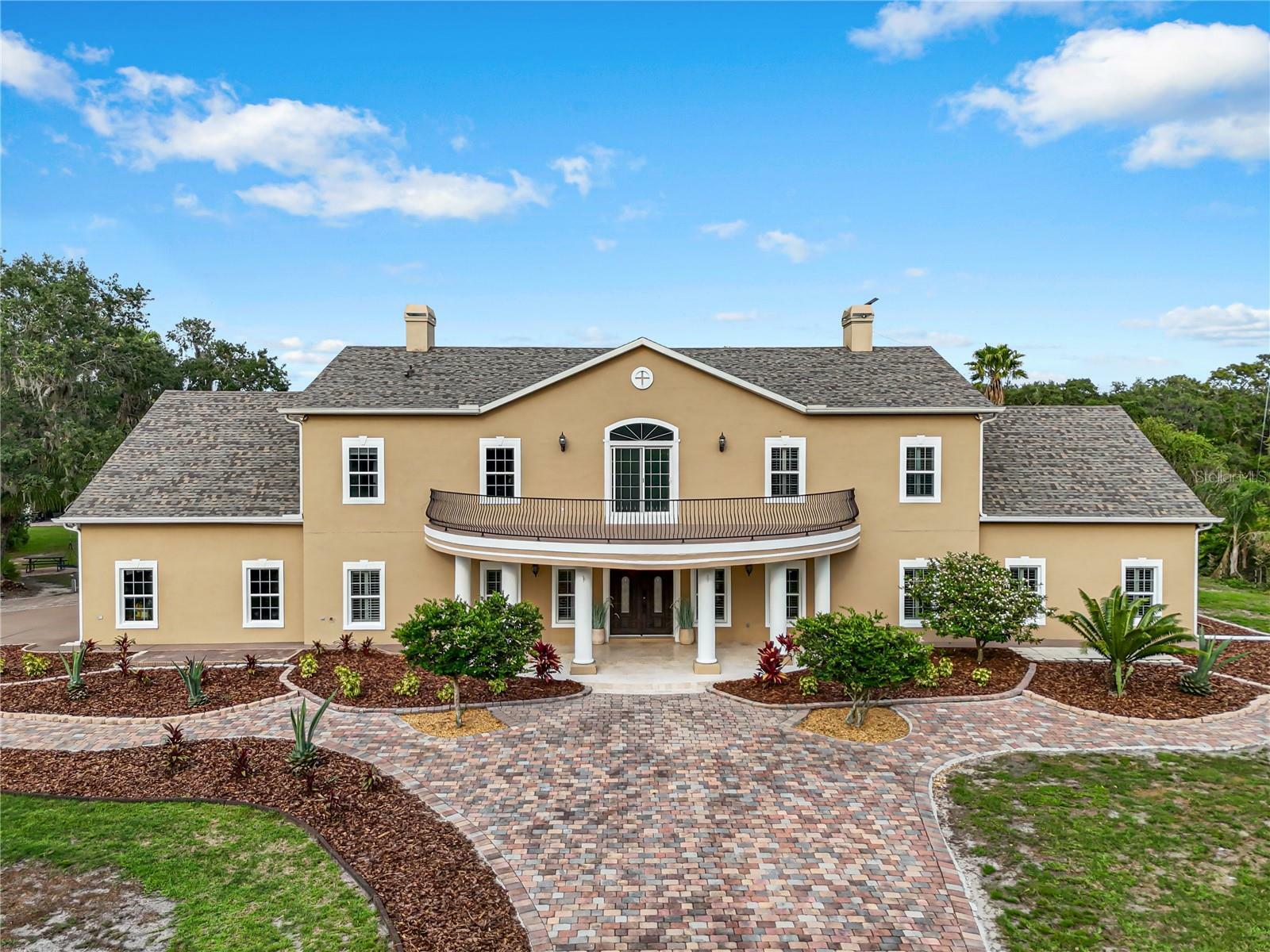 Property Photo: 2851 Wagon Court FL 34772