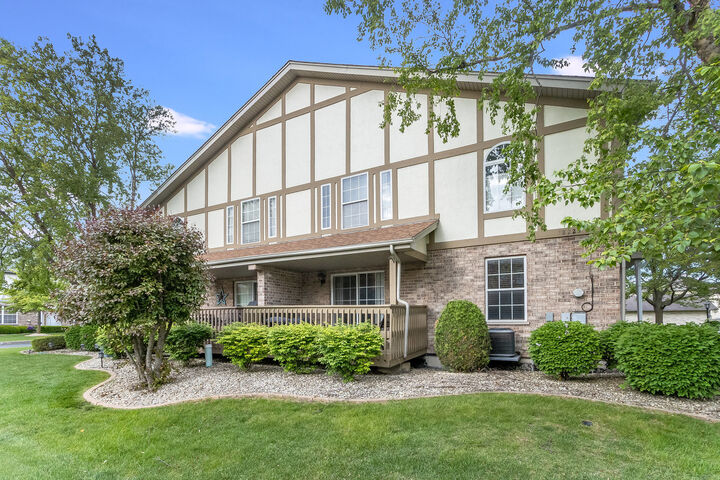 Property Photo:  18225 Eagle Drive  IL 60477 