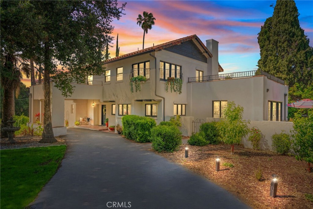Property Photo:  24 W Hilton Avenue  CA 92373 