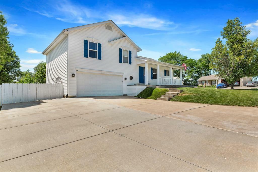 Property Photo: 301 Glen Valley Court MO 63379