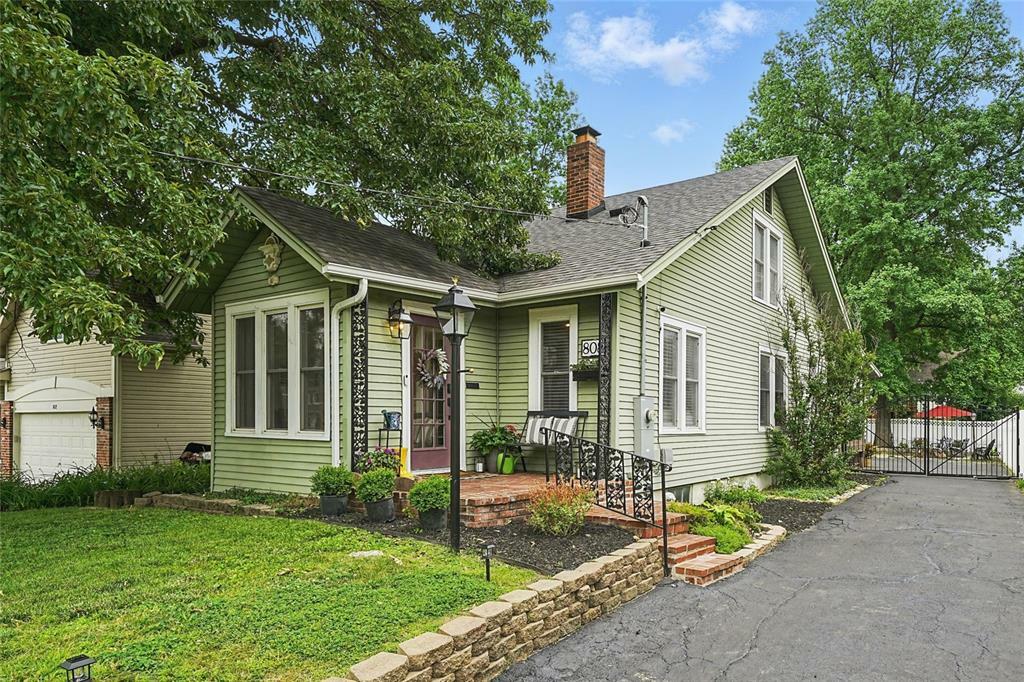 Property Photo: 808 N Geyer Road MO 63122