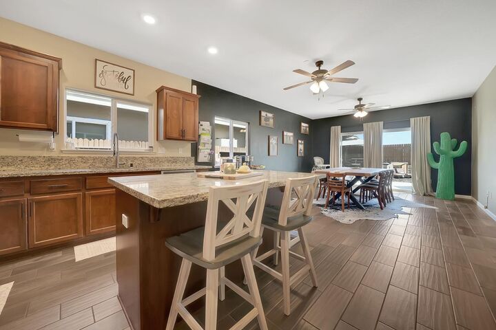 Property Photo:  410 Laurel Court  CA 95640 