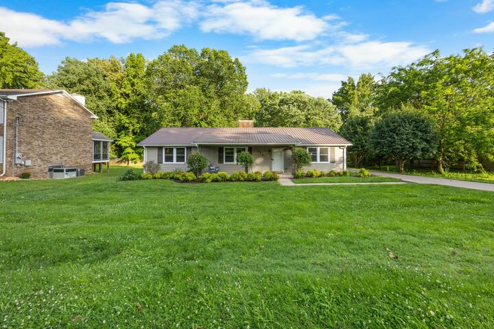 Property Photo:  176 Kirby Dr  TN 37042 