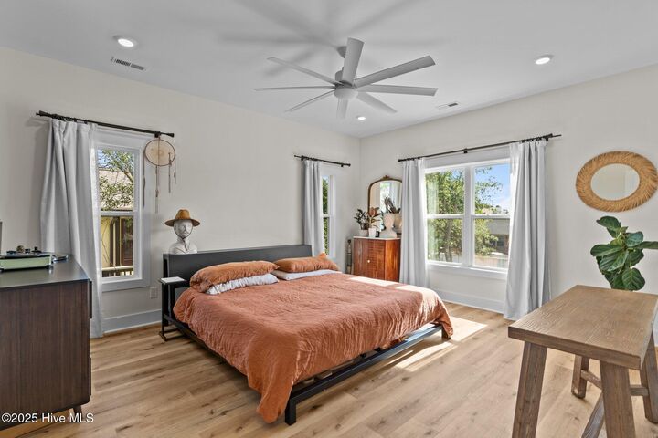 Property Photo: 921 Whitecaps Lane NC 28428