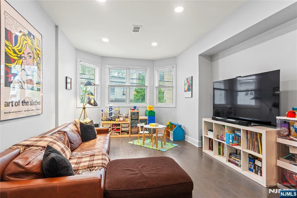 Property Photo: 172 South Street 2A NJ 07307