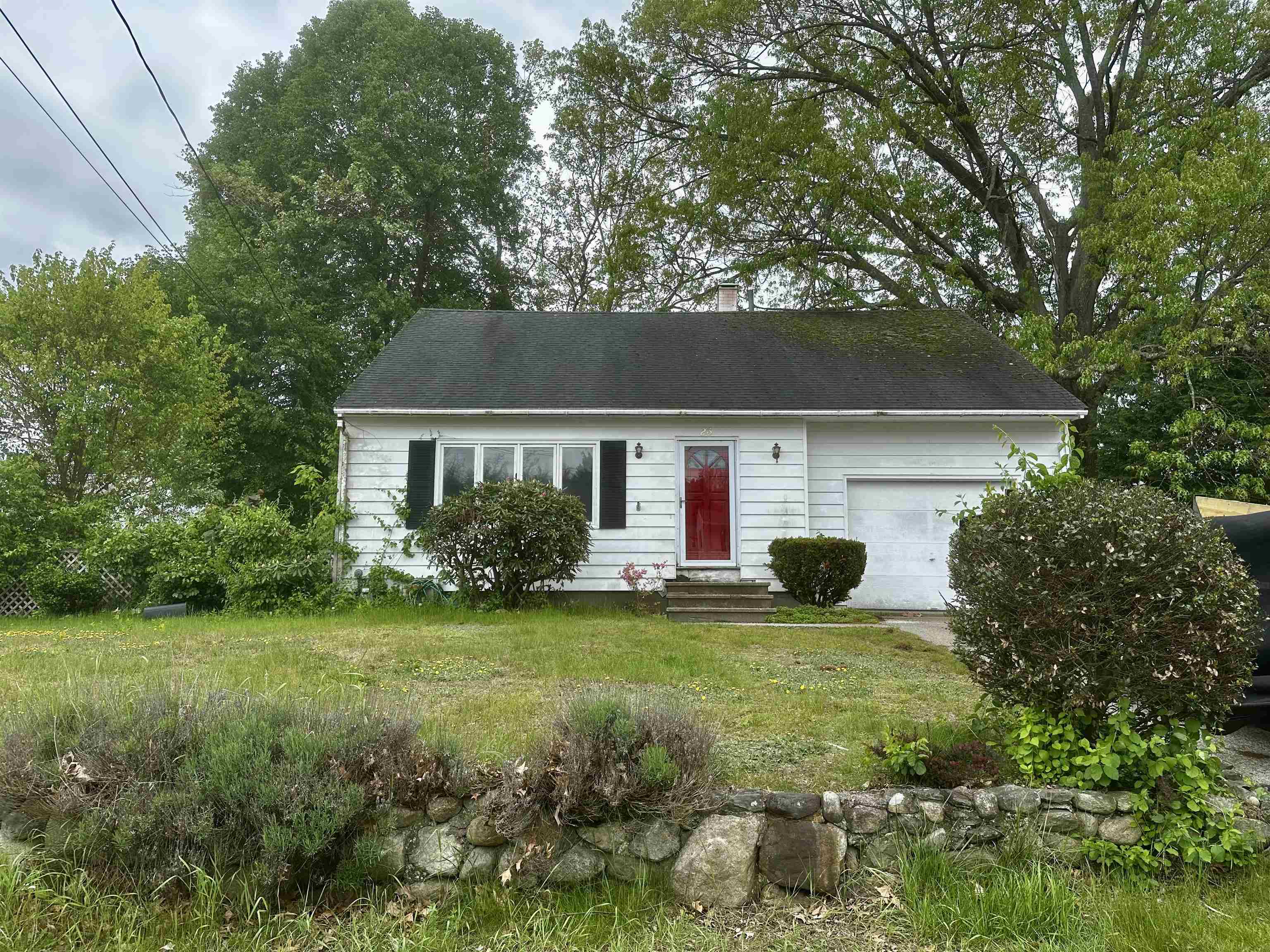 Property Photo:  23 April Drive  NH 03060 