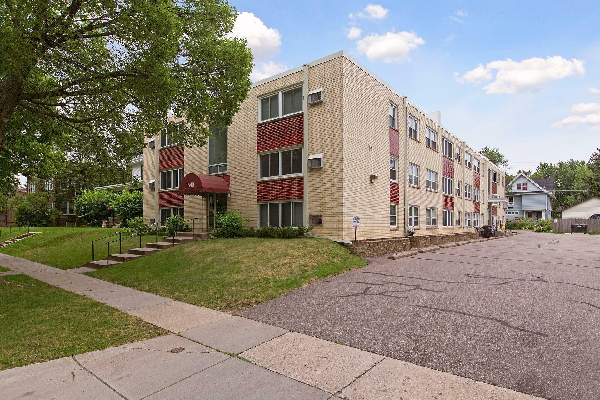 Property Photo: 1540 Ashland Avenue 3 MN 55104