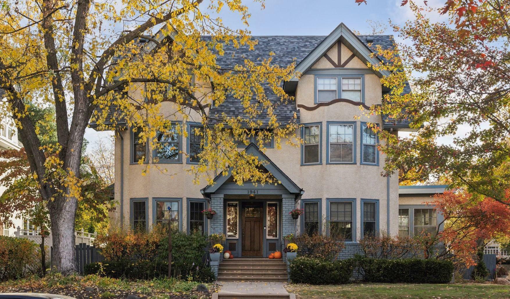 Property Photo: 1941 James Avenue S MN 55403