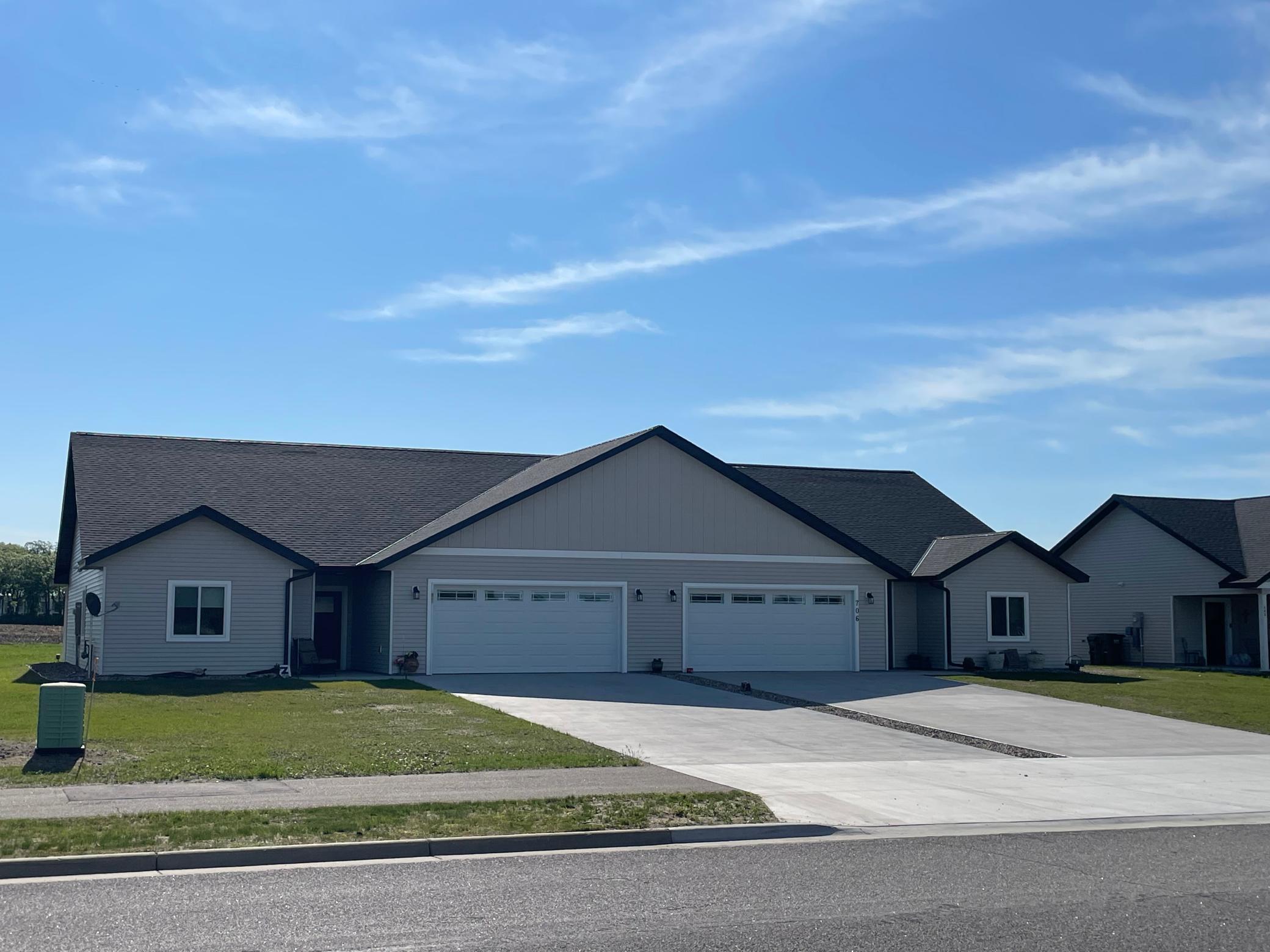 Property Photo:  404 11th Street SE  MN 56331 