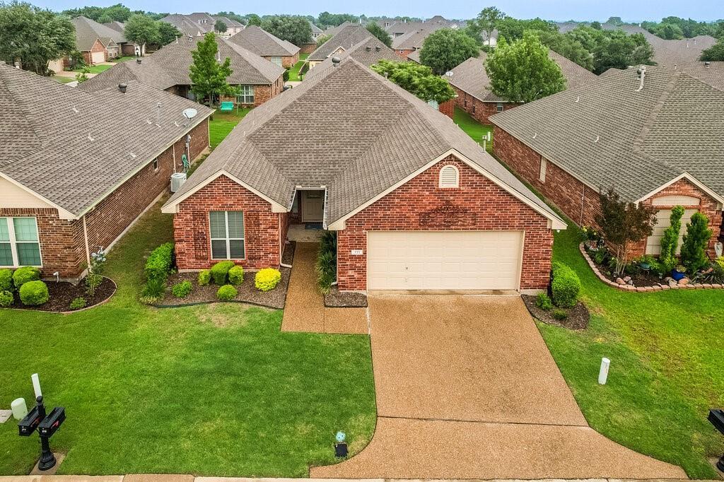 Property Photo: 131 Crestridge Drive TX 75104