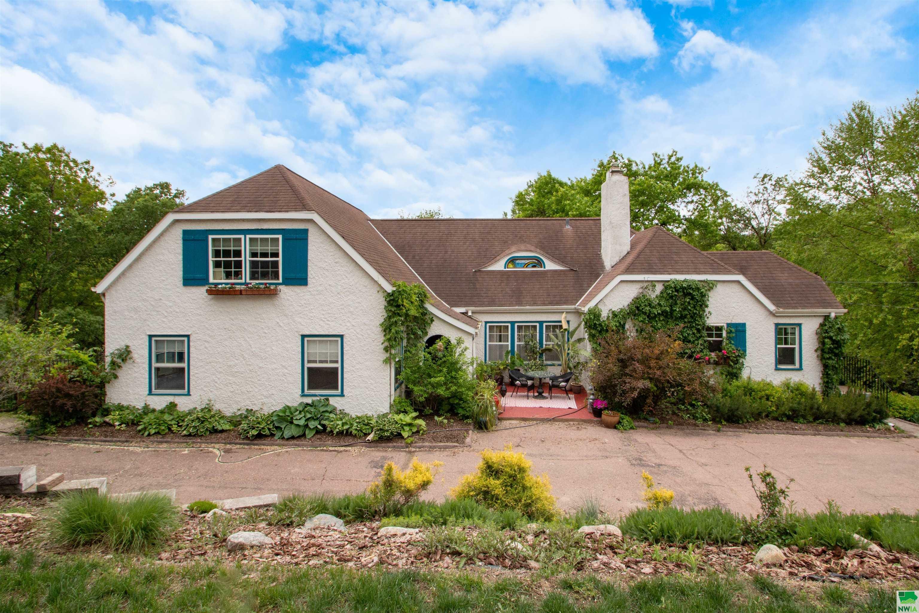 Property Photo: 2000 Plum Creek Road IA 51103
