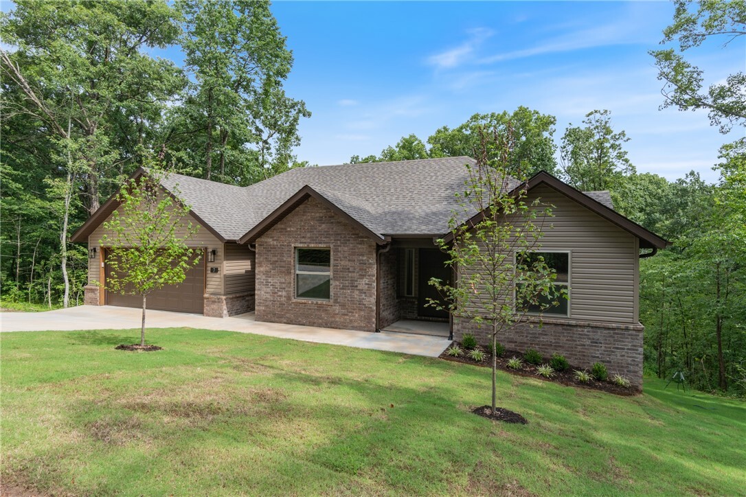 Property Photo: 7 Julletta Circle AR 72715