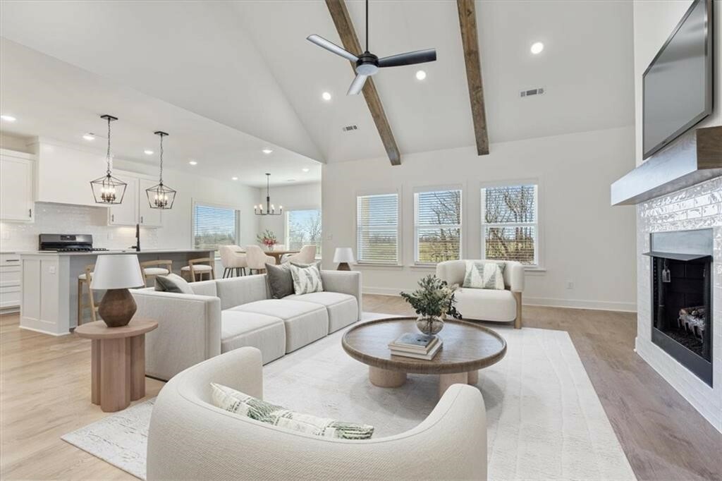 Property Photo: 7009 SW Basswood Avenue AR 72713