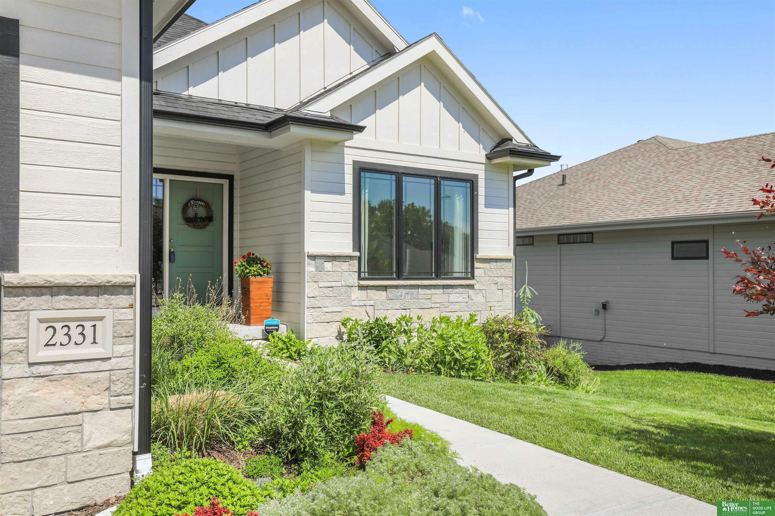 Property Photo: 2331 N 188th Street NE 68022