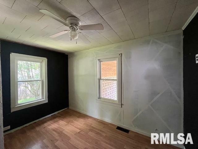 Property Photo: 475 Holt Street IL 62994