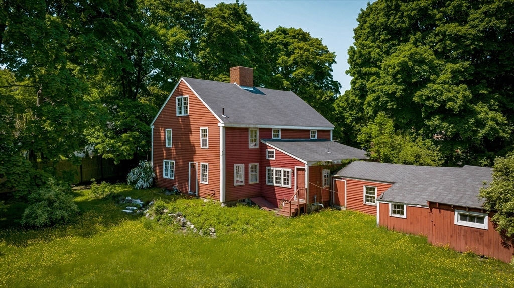 Property Photo:  584 Woburn Street  MA 01887 