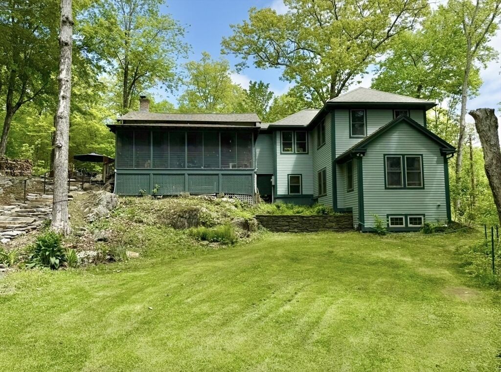 Property Photo:  204 Norwich Lk  MA 01050 