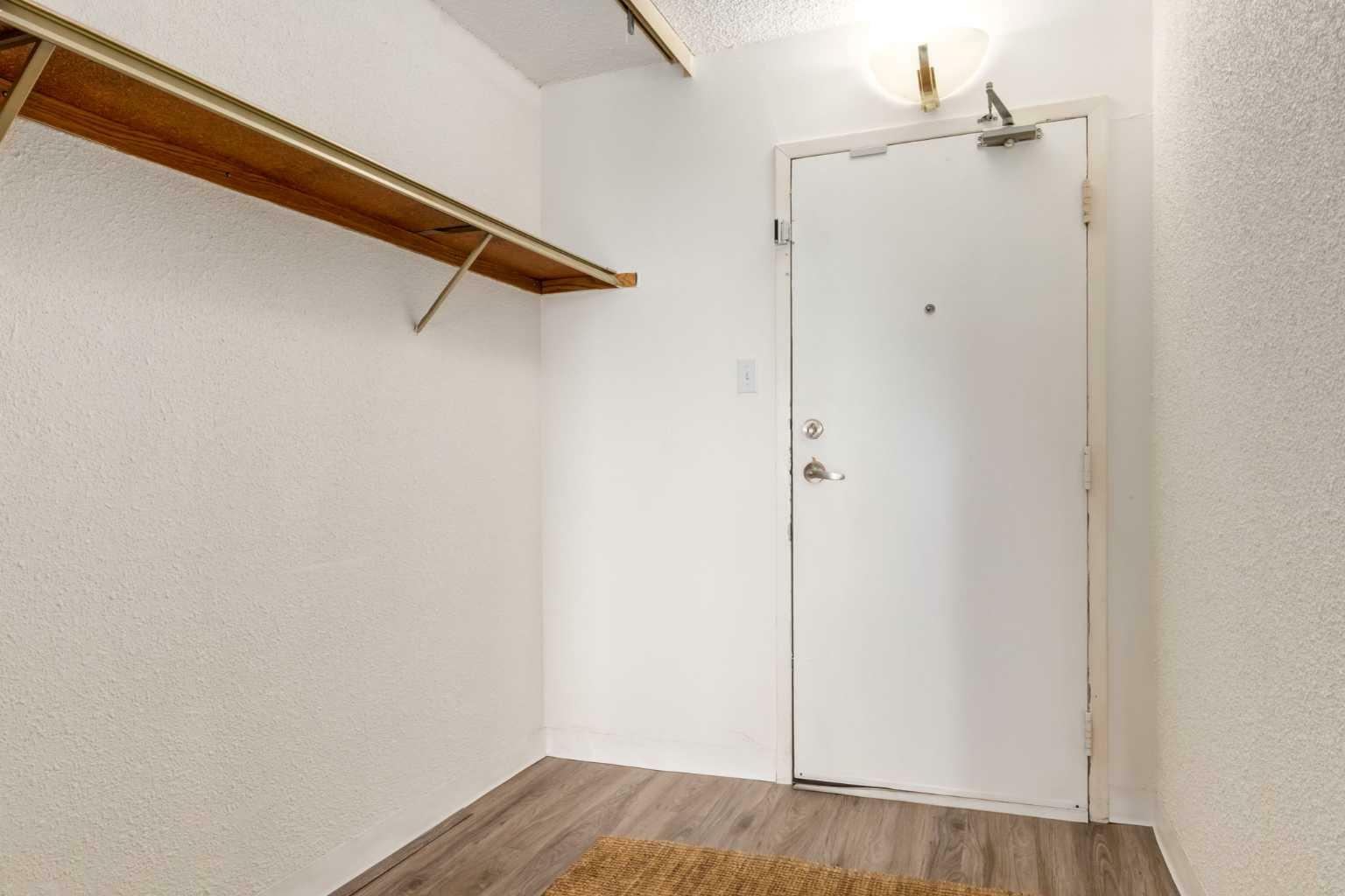 Property Photo: 221 6 Avenue SE 1907 AB T2G 4Z9