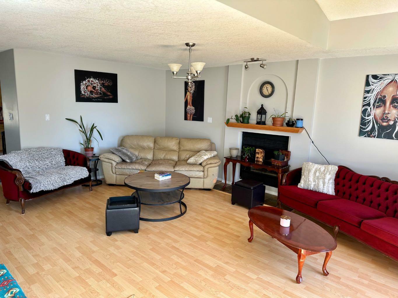 Property Photo: 9324 91 Avenue AB T0A 2C0