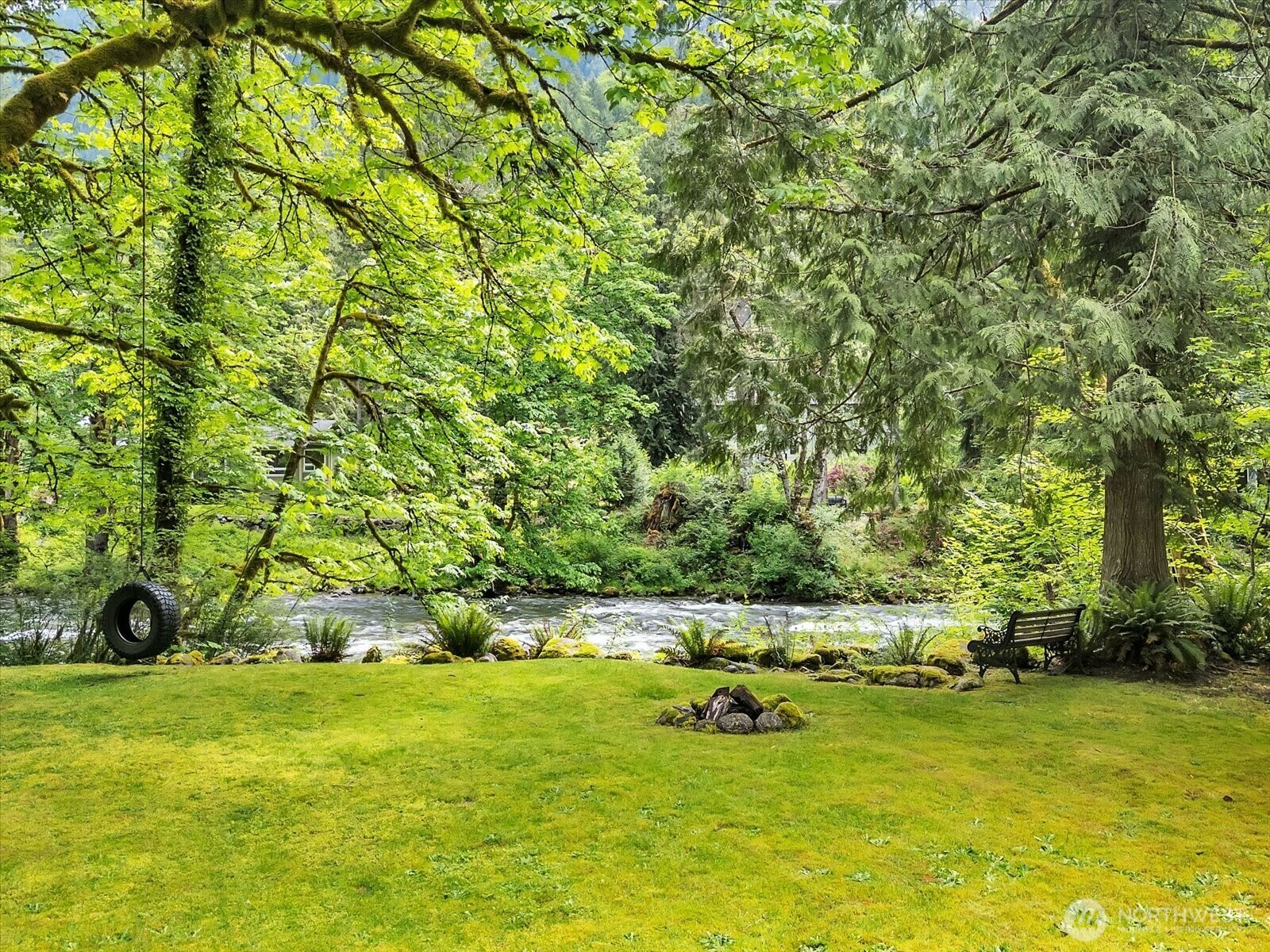 Property Photo: 44611 SE 72nd Street WA 98065