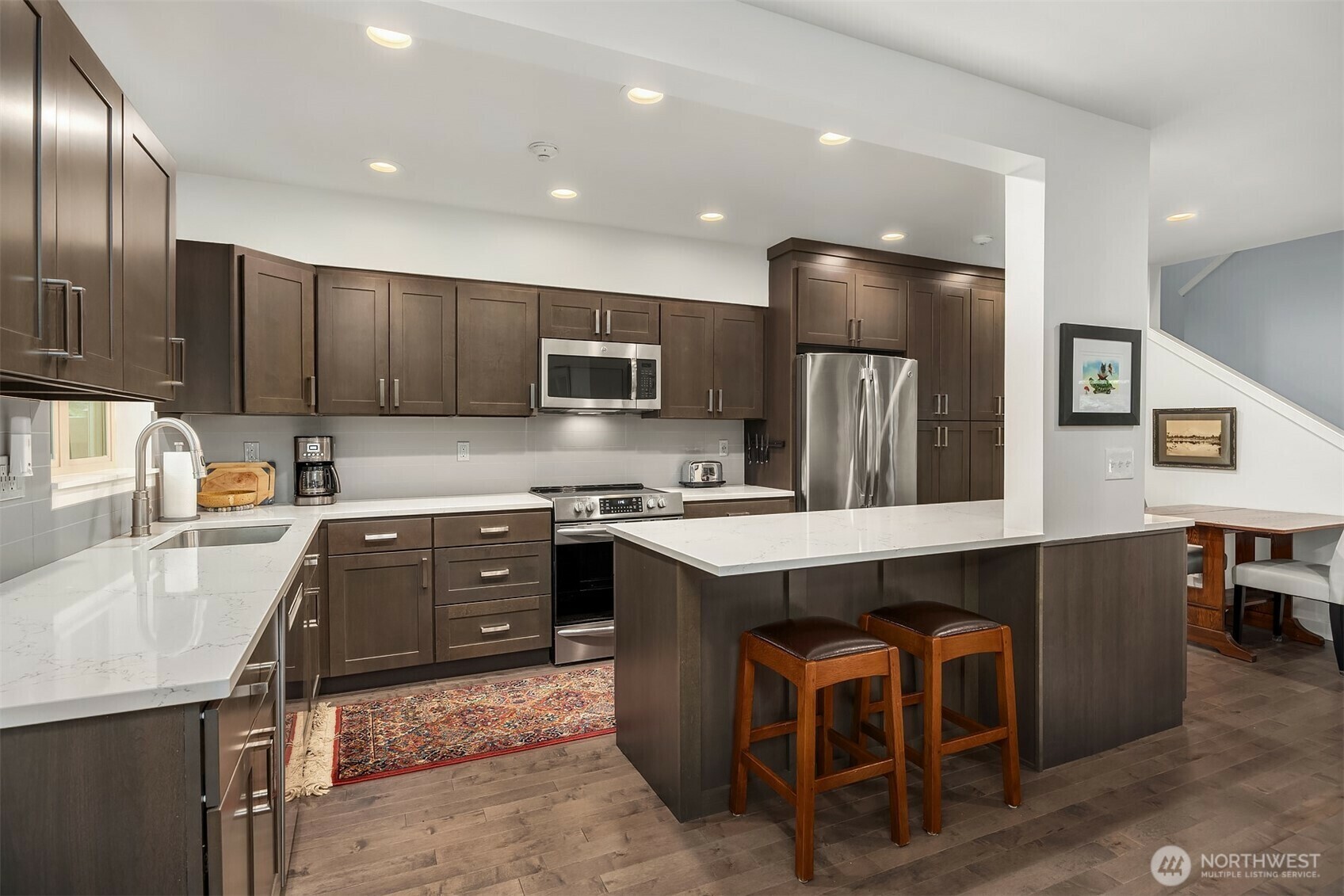 Property Photo: 15874 NE 93rd Way 1501 WA 98052