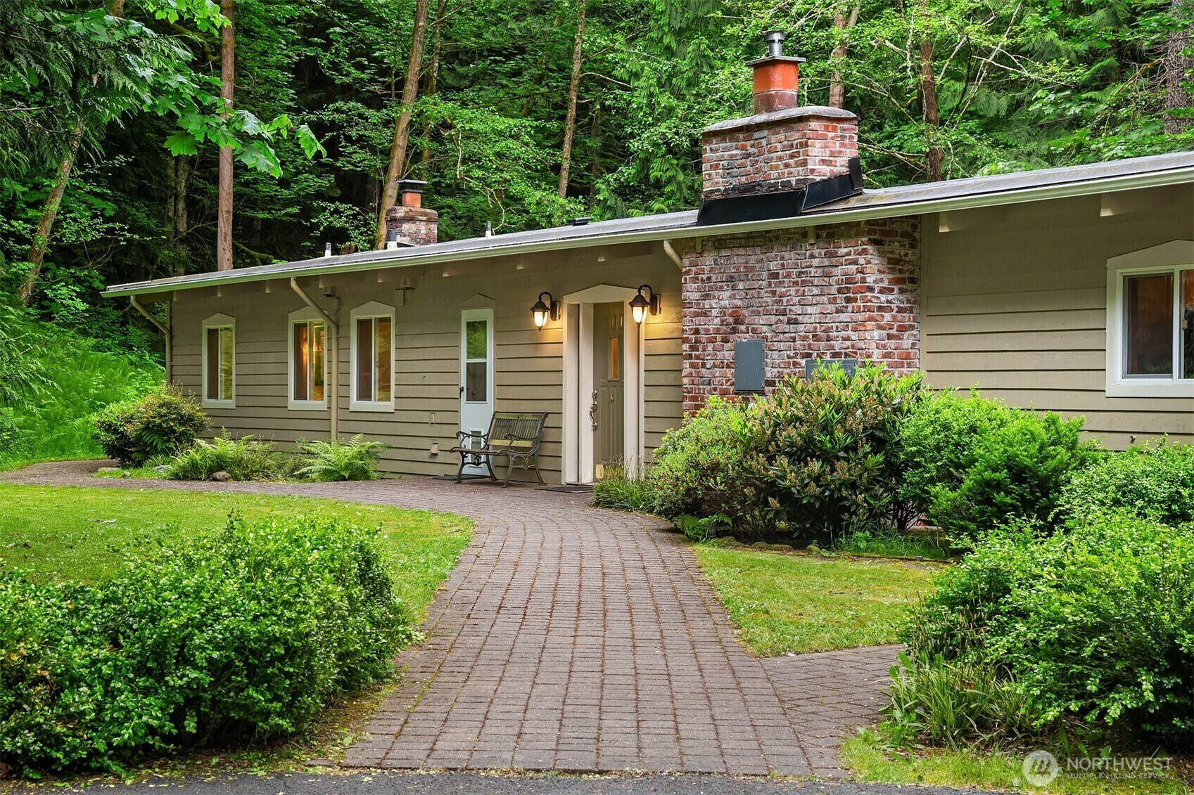 Property Photo: 24044 SE 111th Street WA 98027