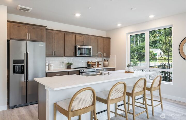 Property Photo:  14598  Westminster Way N 111  WA 98133 