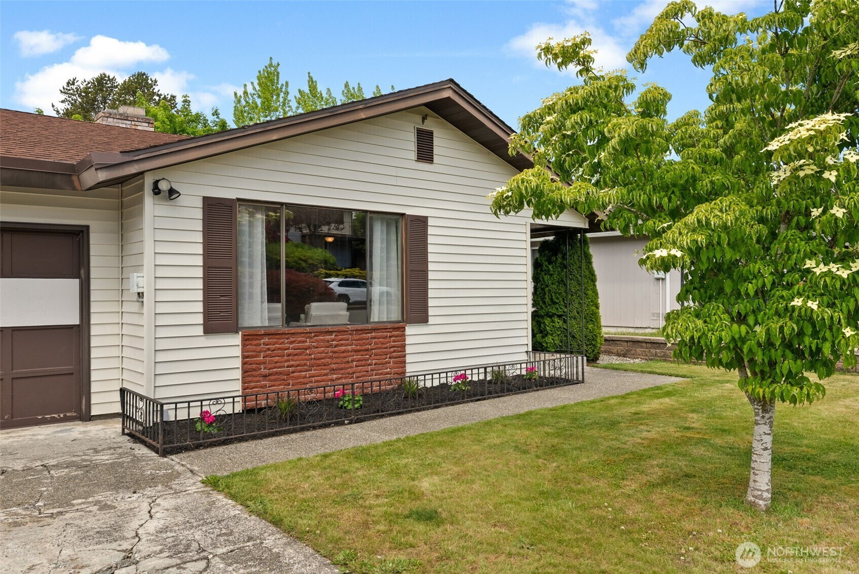 Property Photo: 1336 Woodlawn Street WA 98465