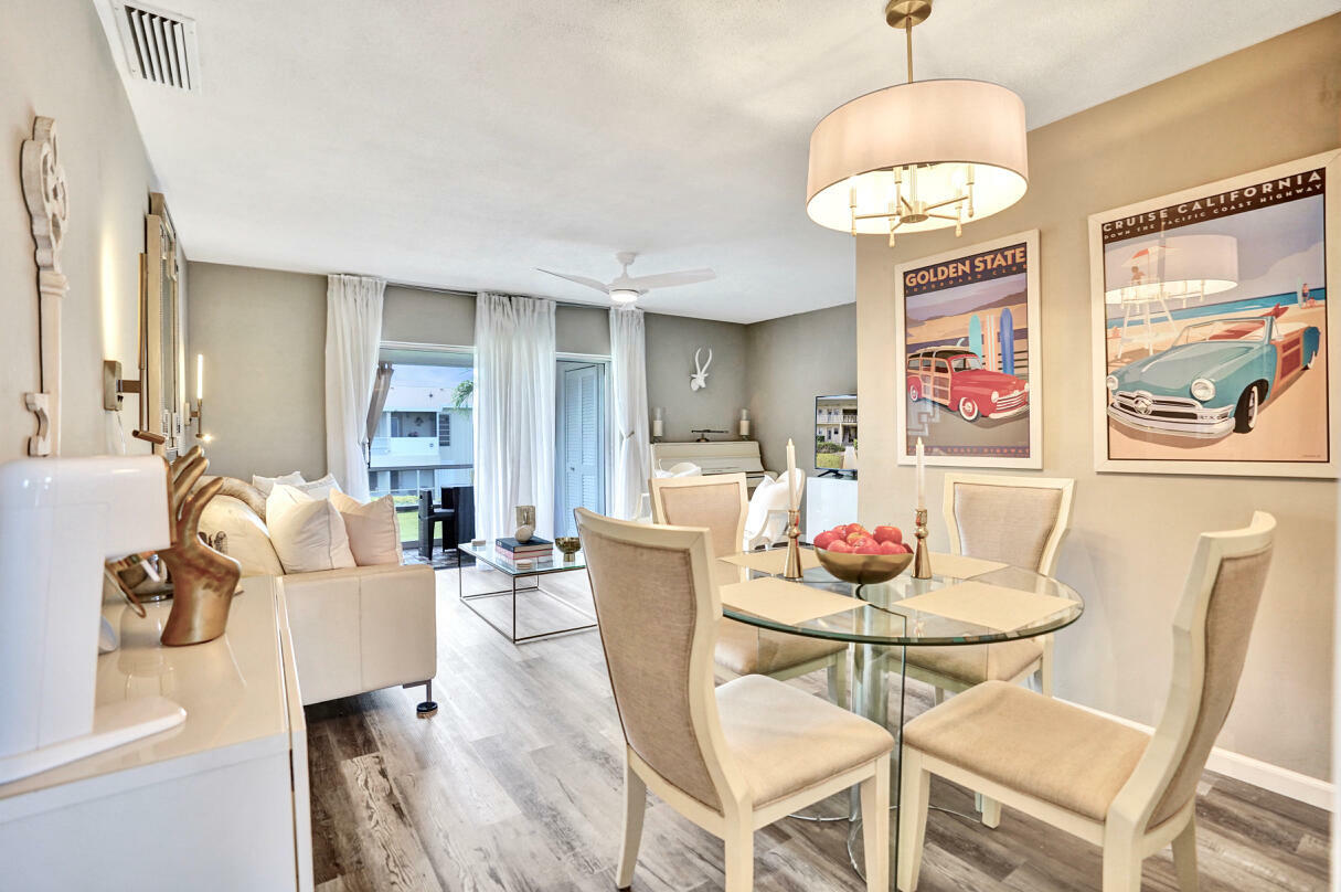 Property Photo: 312 NE 17th Avenue 202 FL 33435