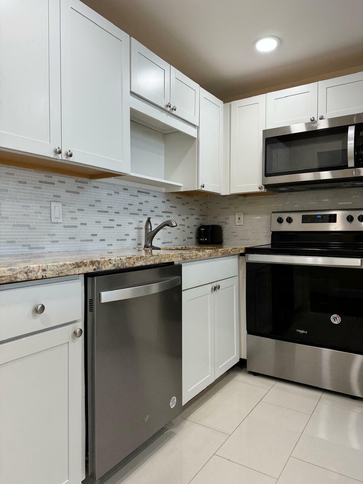 Property Photo: 9355 SW 8th Street 417 FL 33428