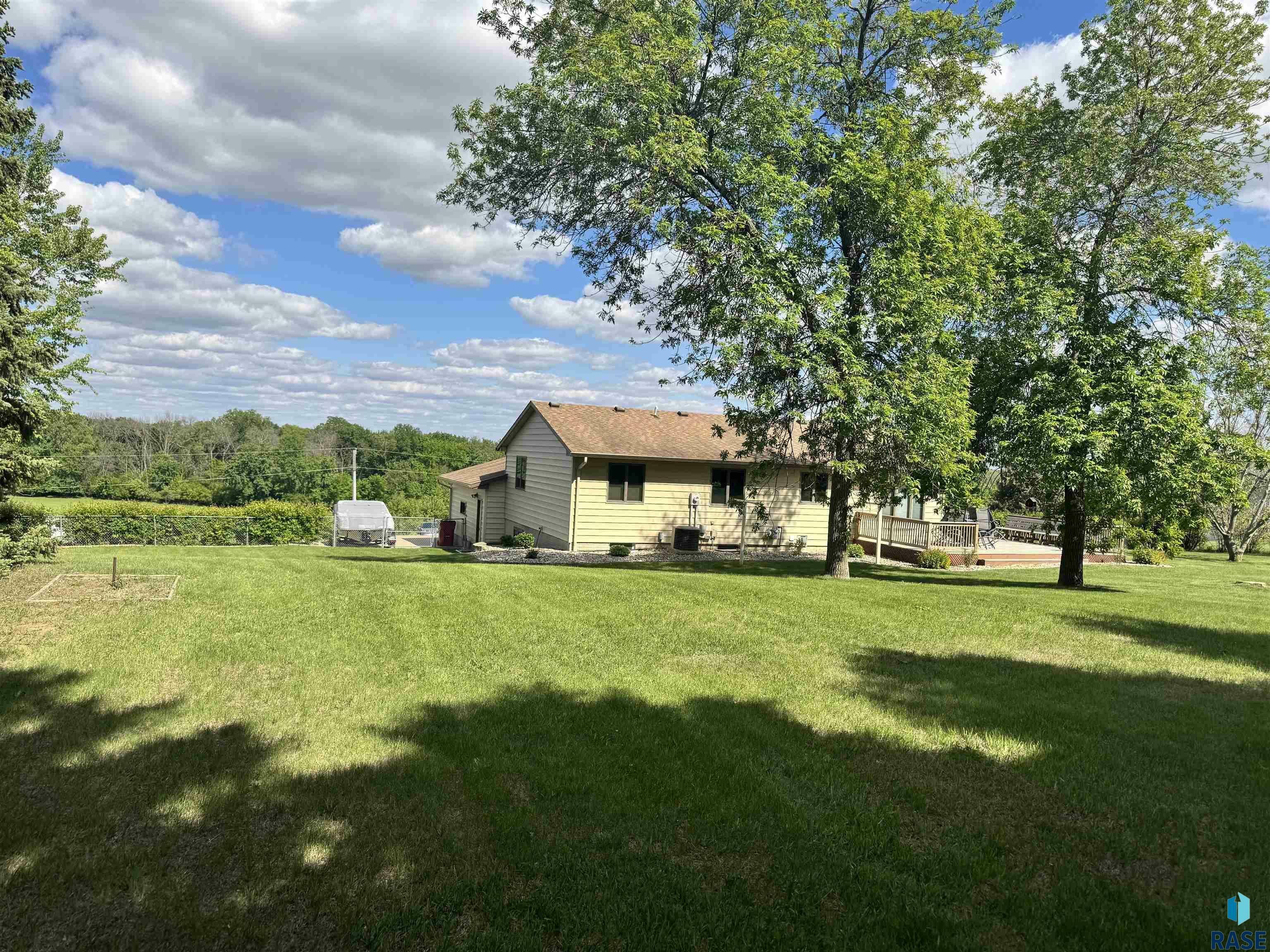 Property Photo: 6001 N Western Ave SD 57107