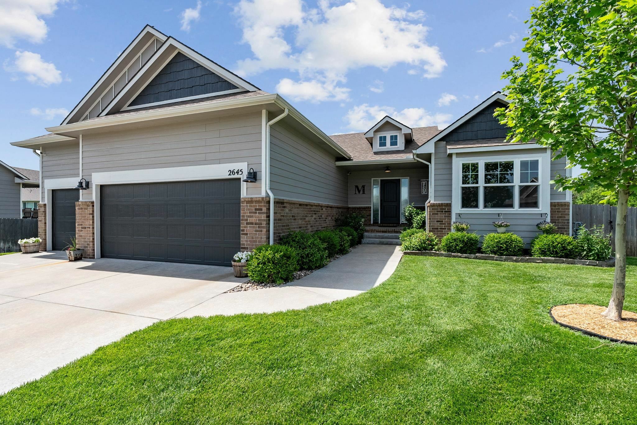 Property Photo: 2645 S Lark Ct KS 67215